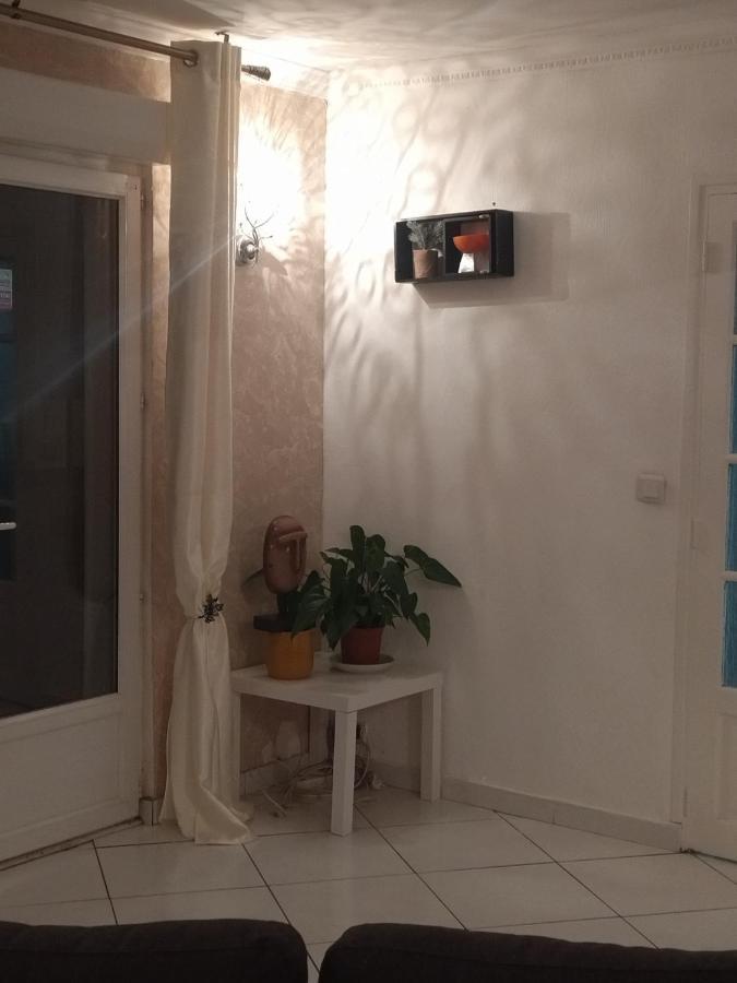Chambre Moon Ray Proche Paris Apartment สแตงส์ ภายนอก รูปภาพ
